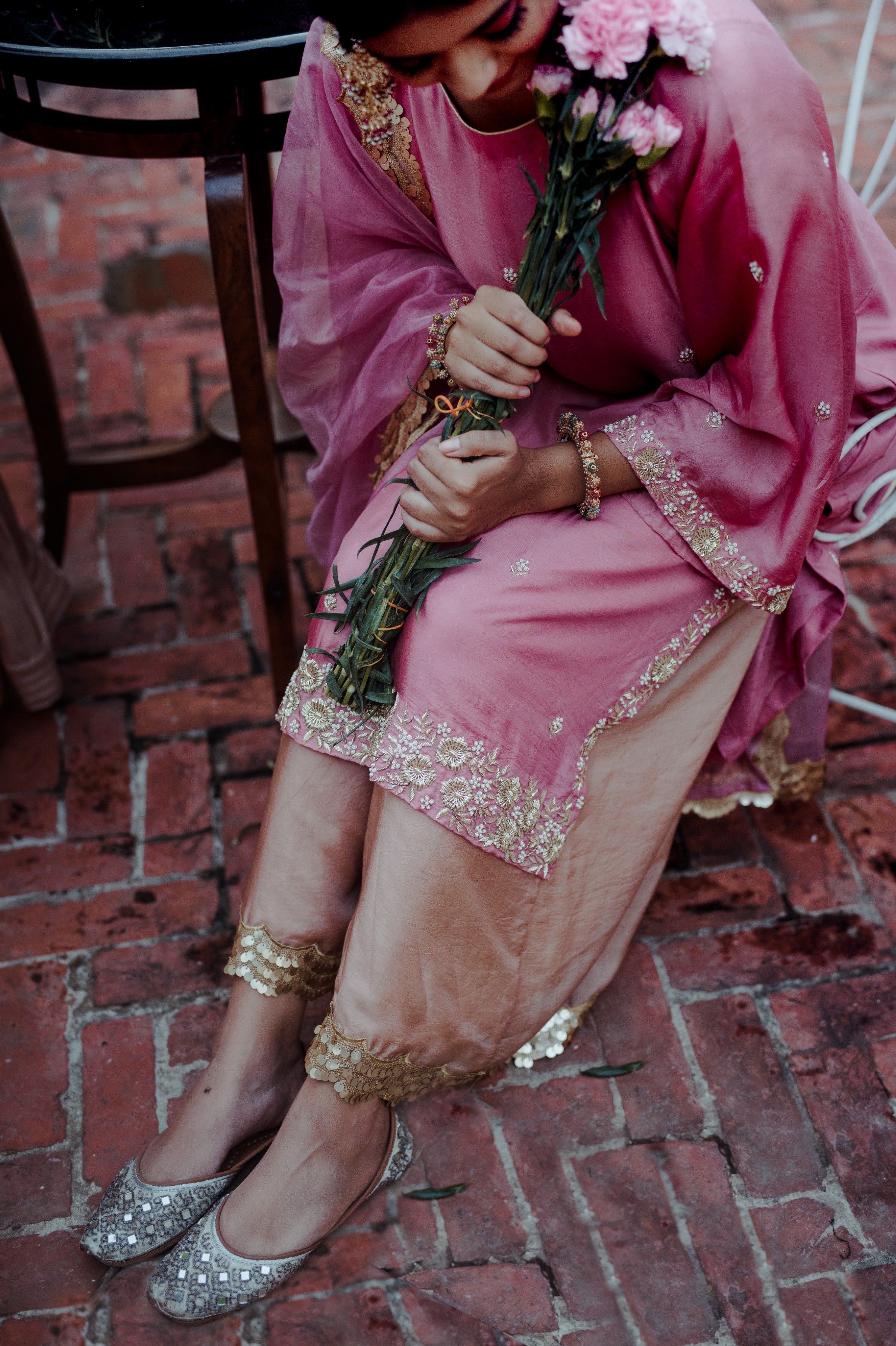 Thoda Bahut Rohb Te Jarur Rakhungi, Saak 15 Jatti Ne Mode #royaljatti  #kiranbajwa #punjaban #suit #indianwear #punjab | Instagram